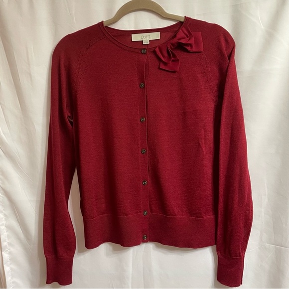 LOFT by Ann Taylor XS Red Cardigan Bow Accent Business Casual Feminine - Picture 1 of 5